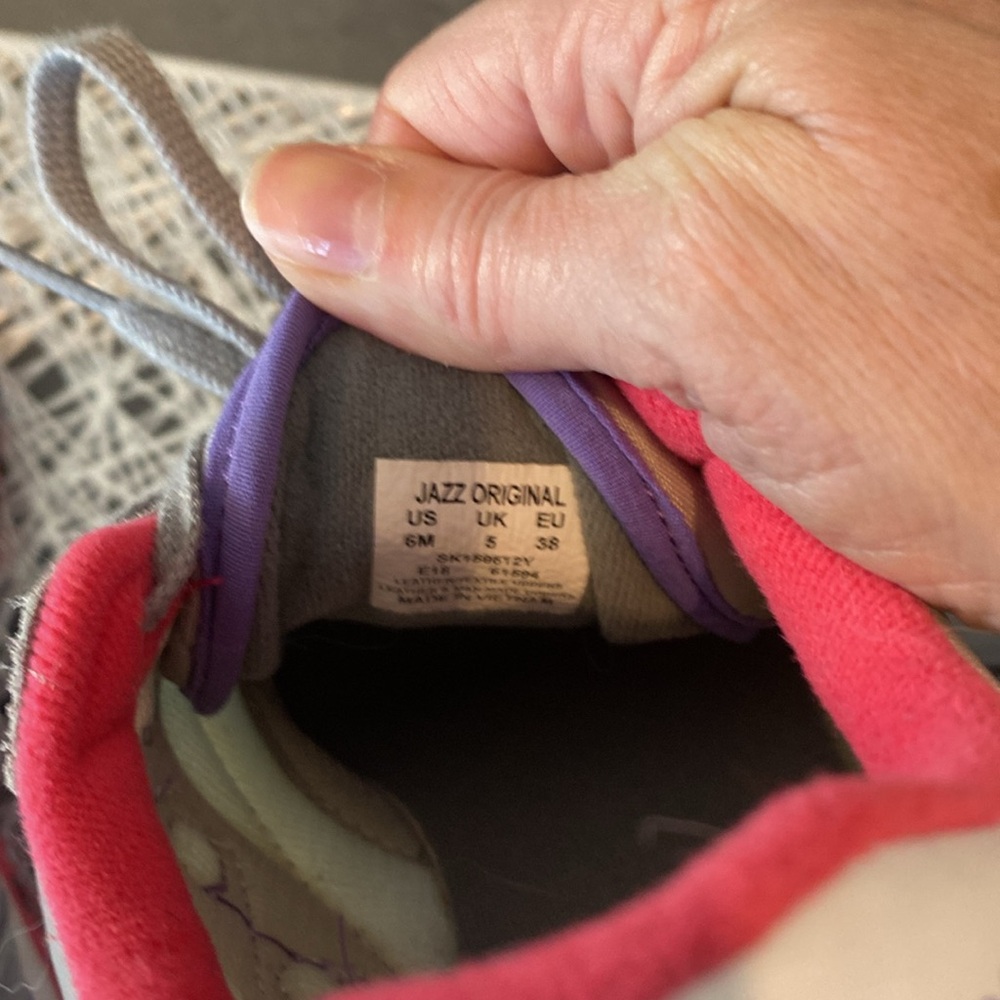 Saucony Jazz Sneakers - Picture 4 of 4